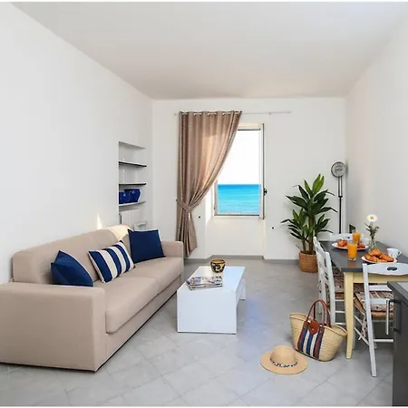 Casa Baia Salata 2 * Imperia